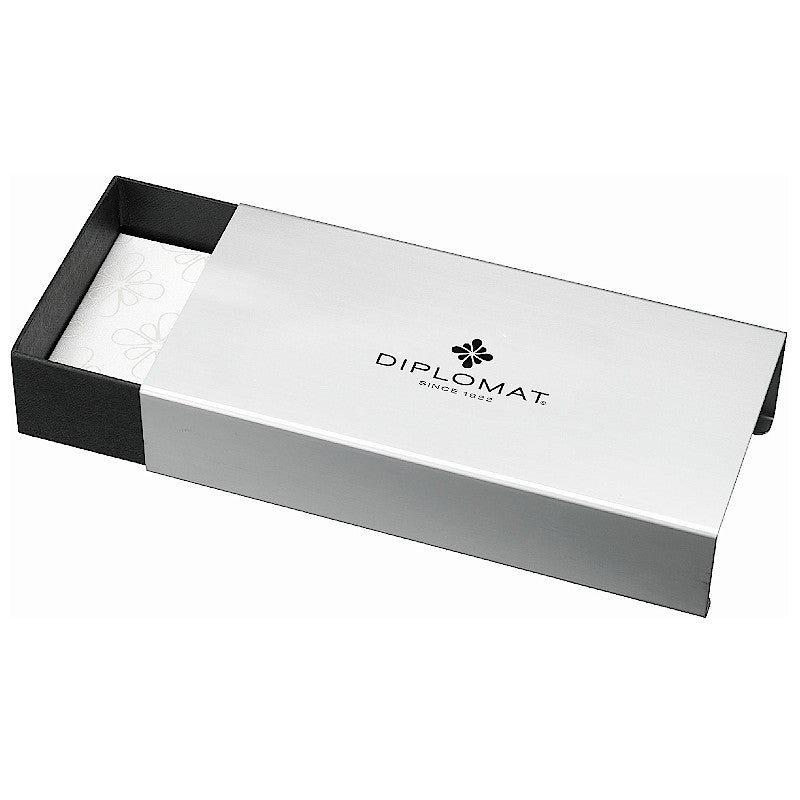 DIPLOMAT AERO Oxyd Brass