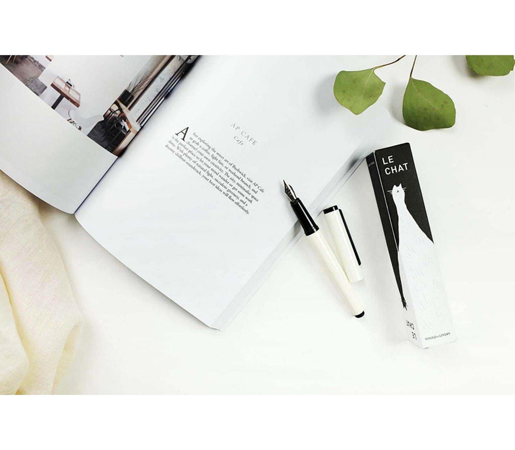 Le Chat White, F Tip Size